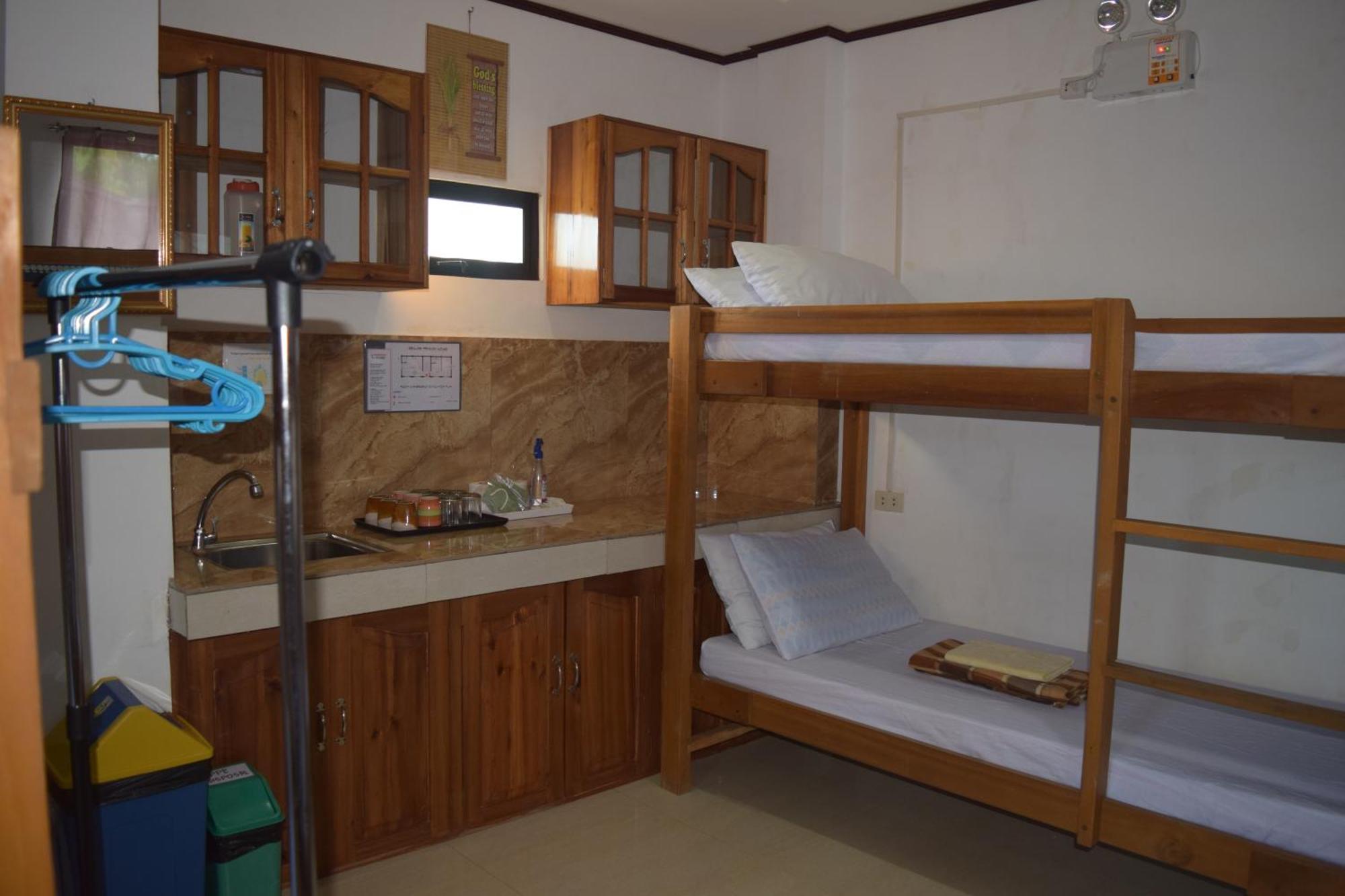 Sealor Pension House Puerto Princesa Екстер'єр фото
