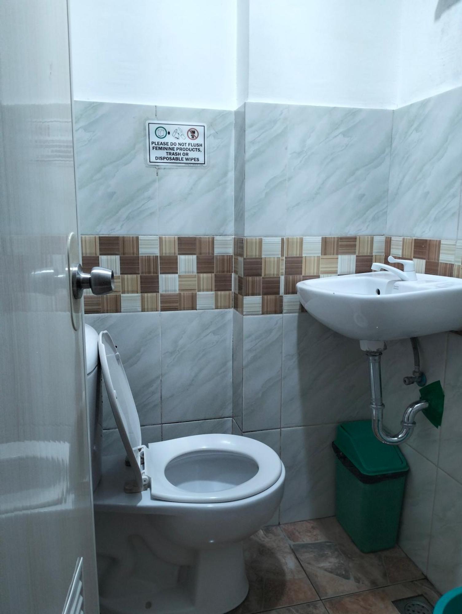 Sealor Pension House Puerto Princesa Екстер'єр фото