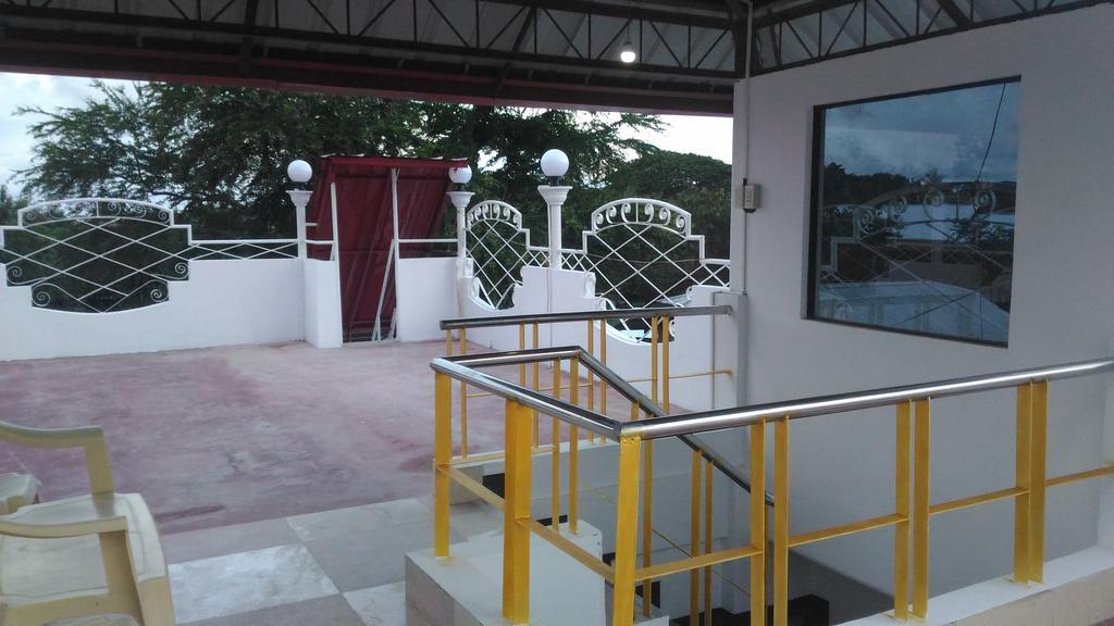 Sealor Pension House Puerto Princesa Екстер'єр фото